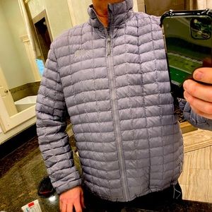 The North Face men’s XXL Thermoball gray puffer in as new condition